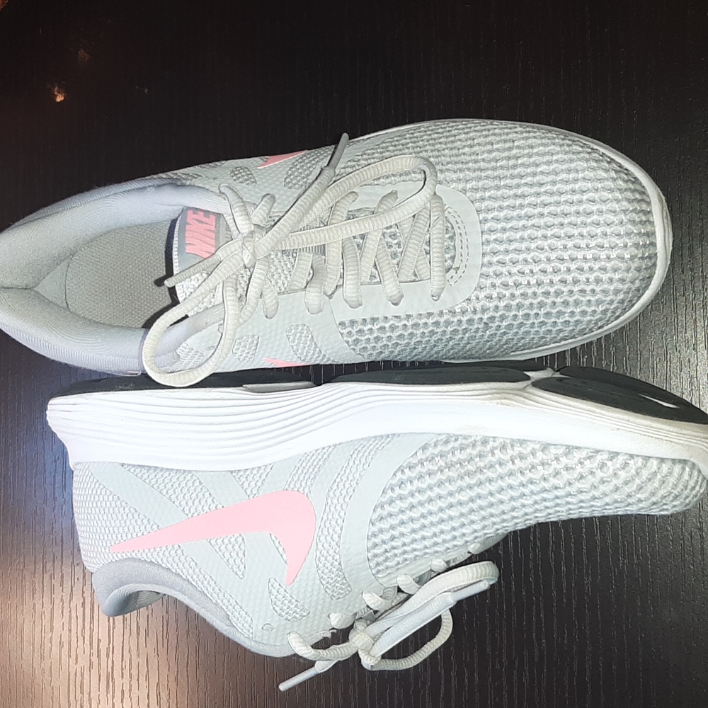 Nike shoes